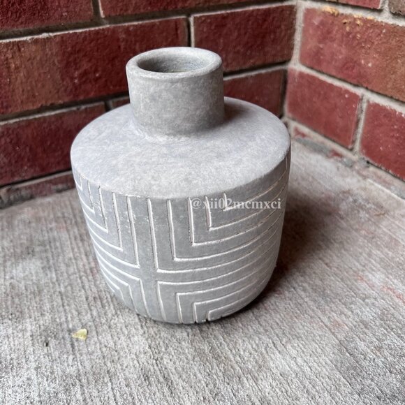 TARGET PROJECT 62 GEOMETRIC STRIPES VASE GREY 1CT - Picture 1 of 6